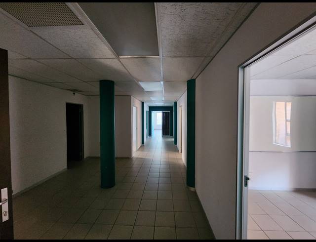 342M² OFFICE TO LET IN NORTH RIDING